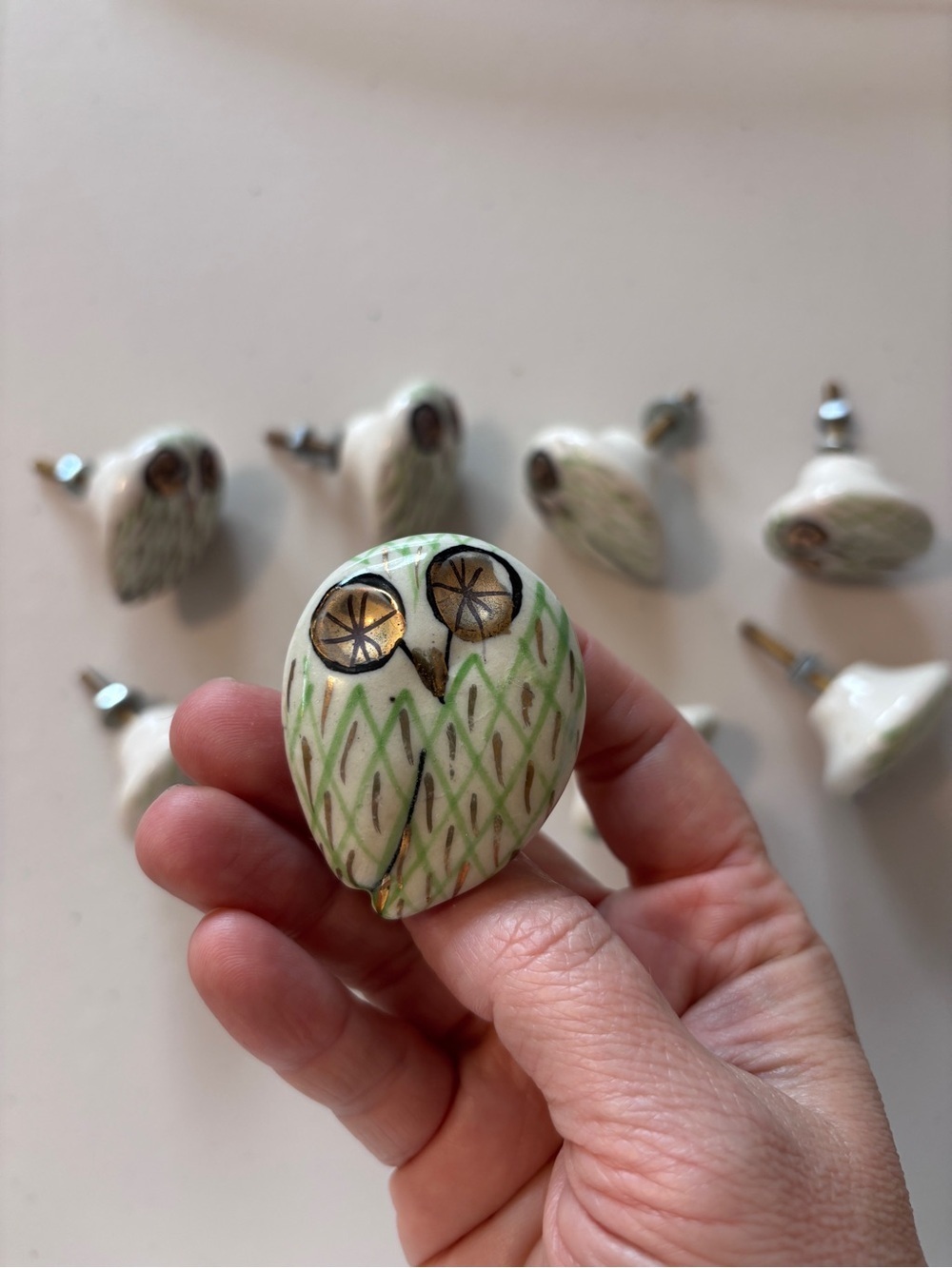 Anthropologie Calico Owl Knob Drawer Pulls Set of 8 Ceramic Hand Painted Gold